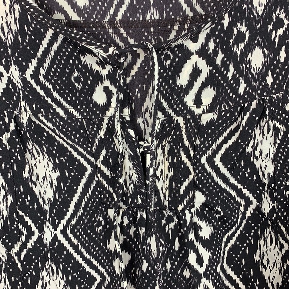 American Eagle Outfitters Long Sleeve Medium - Picture 6 of 16